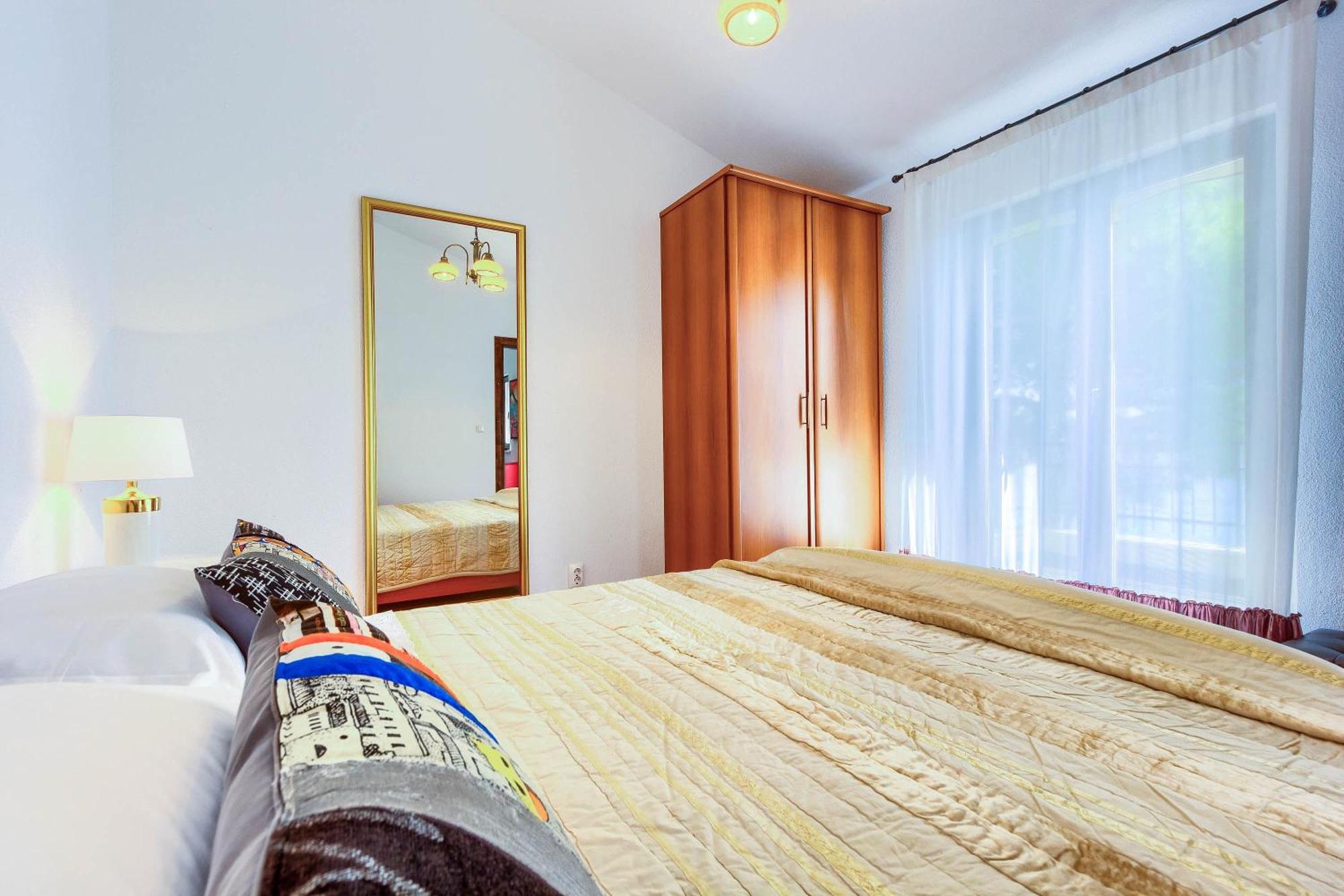 Family Friendly Seaside Apartments Rogoznica - 2010 Номер фото